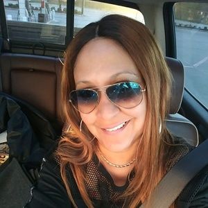 Meet your Posher, Pascale